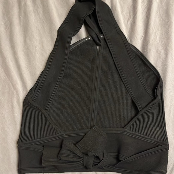 Pre-loved Club Monaco Top in black, size Small. - Picture 2 of 4